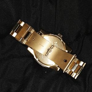 Nixon take charge the corporal